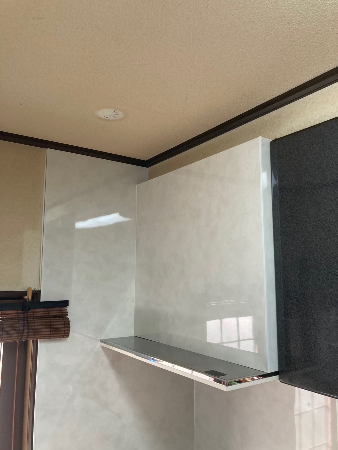 キッチンリフォーム 20年使用の換気扇を交換｜三島市・N様邸